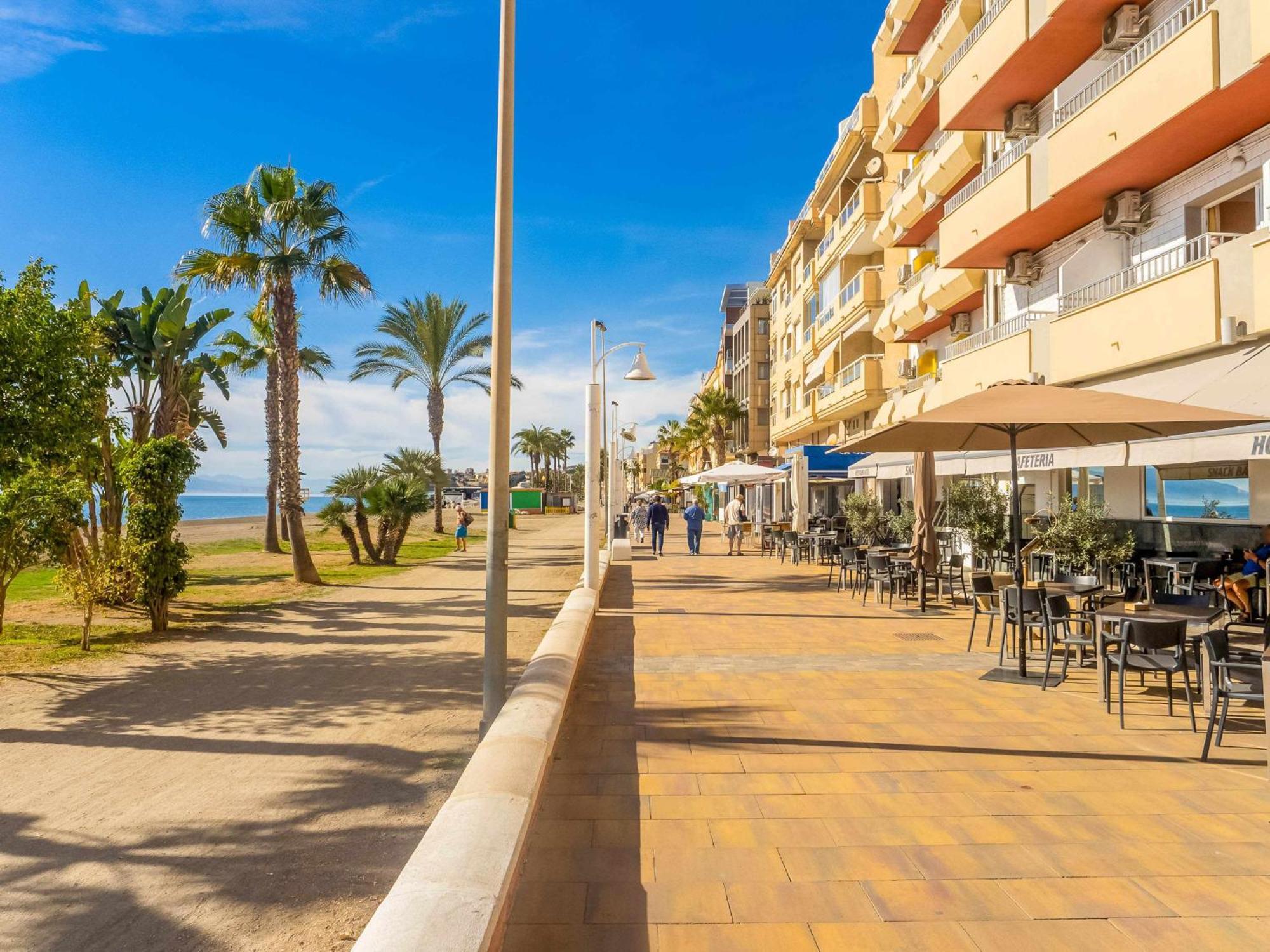 Centrico Apartamento Con Terraza En La Playa Ринкон-де-ла-Викториа Экстерьер фото