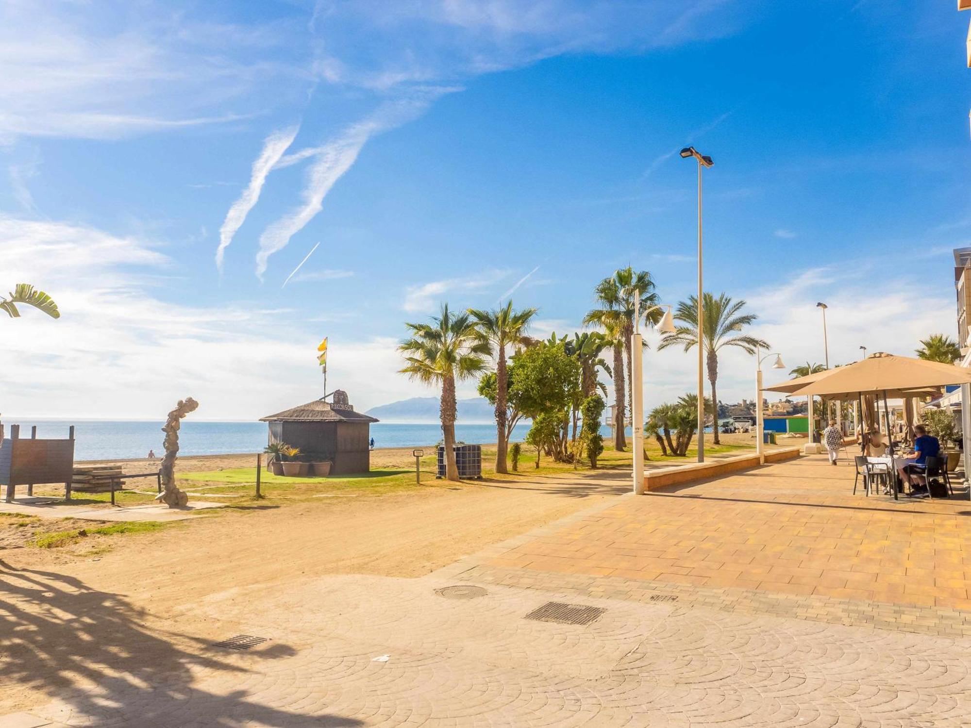 Centrico Apartamento Con Terraza En La Playa Ринкон-де-ла-Викториа Экстерьер фото